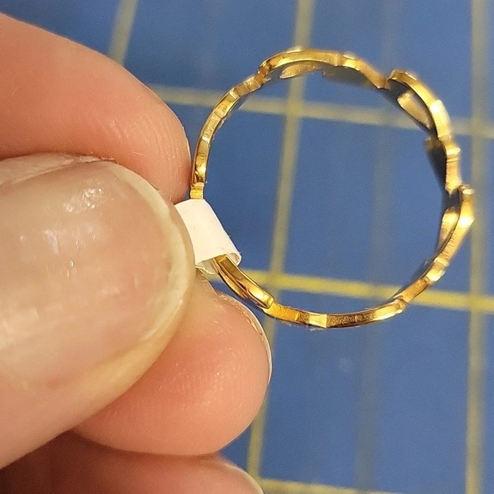 Heart Band Gold-Tone Stainless Steel Ring Size 10 - Picture 5 of 5